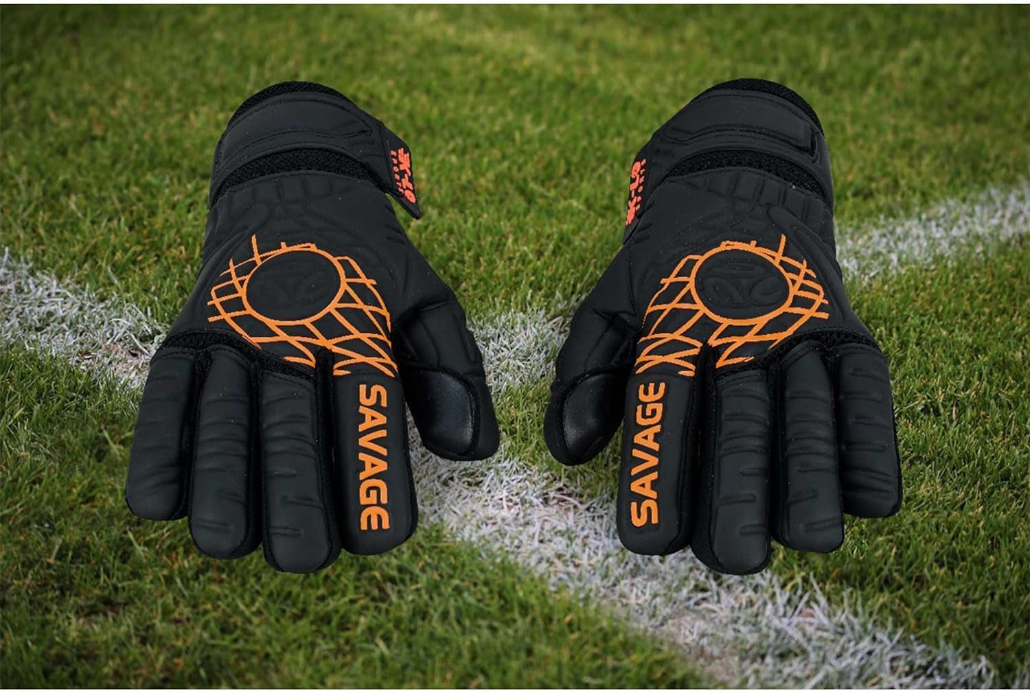 K-LO Goalkeeper Gloves: Savage Blackout Soccer Goalie Gloves - (Unisex, Youth, Kids & Adult) - Fingersaves for Protection | Strong Grip Palm | Sizes 4-11