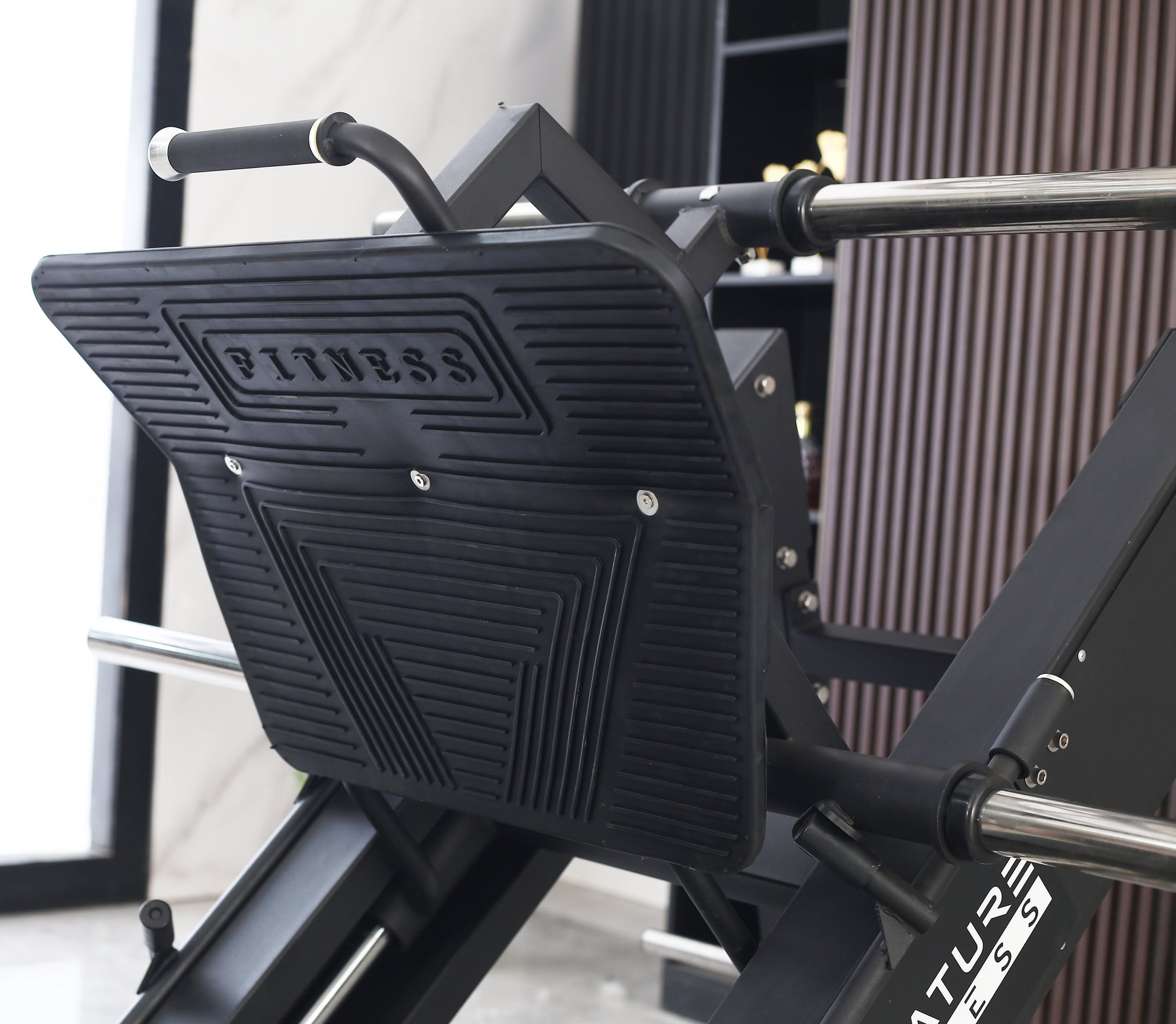 Commercial Grade Plate Loaded High-Gauge Steel Adjustable Leg Press Machine with Extra Plate Storage, 1000-Pound Capacity